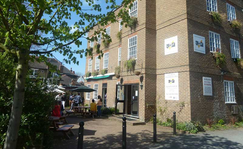 Die Sprachschule CES in Wimbledon.